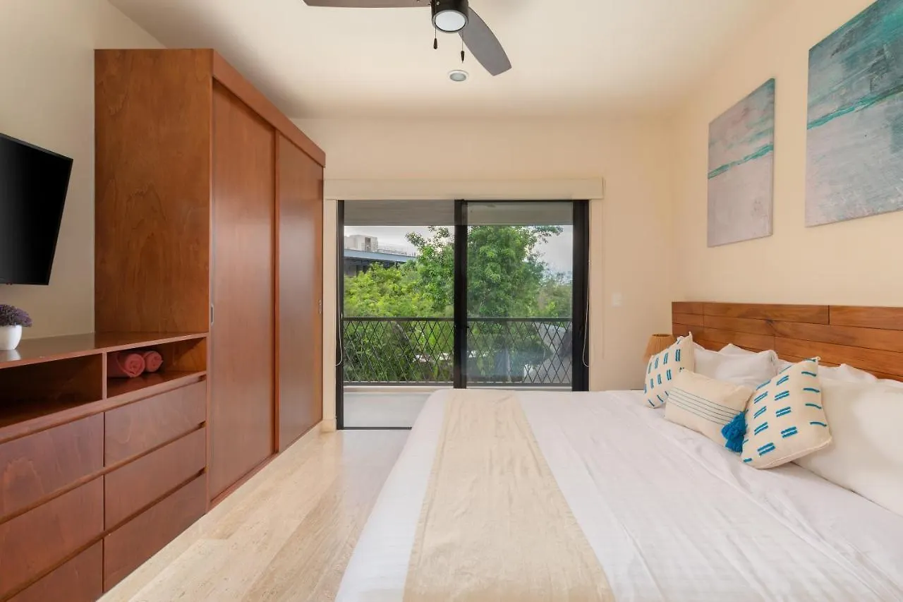 Exclusive Paramar Ve Penthouse In Tulum By Lockey Best For Walking To Commercial Zone In Aldea Zama México